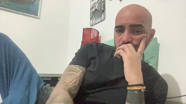 alessandromori91 online show from September 29, 2025, 7:08 pm