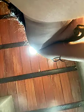 MollySanders    online show from October 31, 2025, 12:11 am