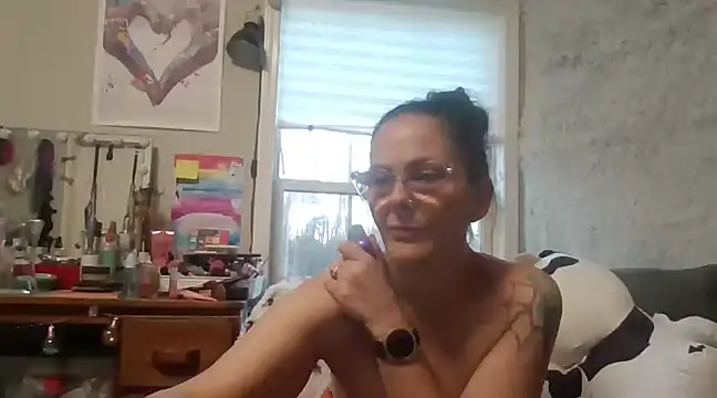 TopazVixen online show from March 3, 2025, 12:05 pm