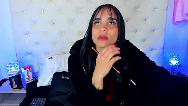 sophie pariss online show from February 22, 2025, 4:18 am