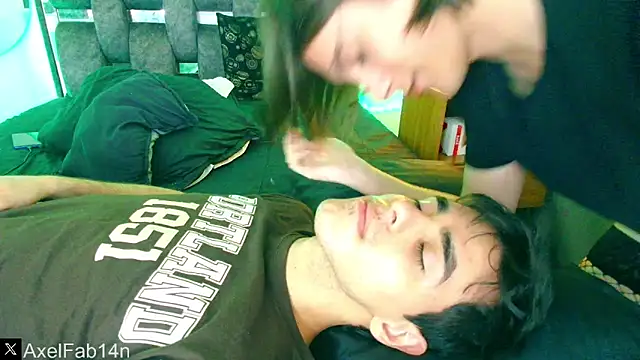 Alex and Fabian online show from February 3, 2025, 9:07 pm