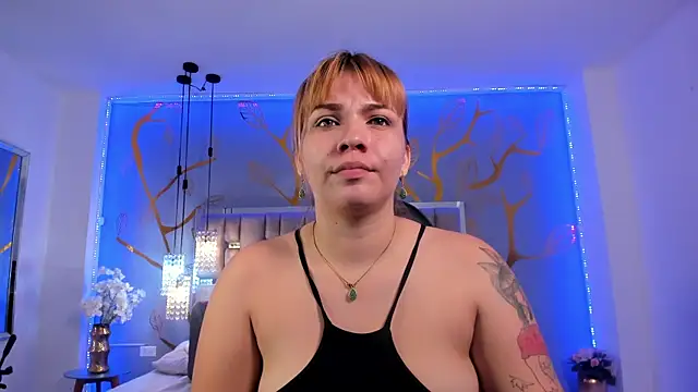 Snapshot of AlessiaDouce chatting on September 18, 2025, 4:36 am AlessiaDouce online show from September 18, 2025, 4:36 am