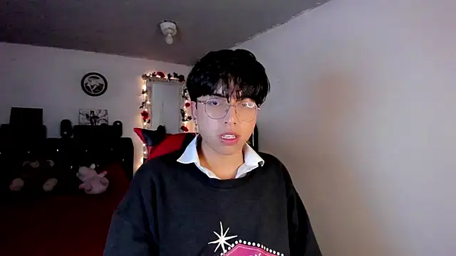 AnggelONfiree online show from February 3, 2026, 2:53 am