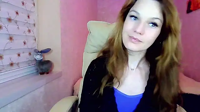 impossibleluna online show from March 14, 2026, 7:19 pm