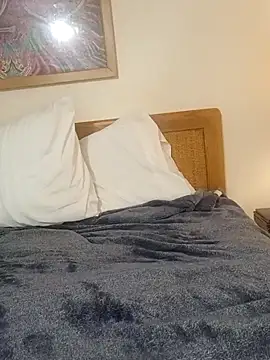 dcrick978 online show from October 23, 2025, 12:21 am