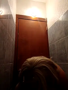 madelaine- online show from February 28, 2025, 11:56 pm