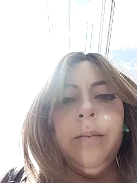 madelaine- online show from December 14, 2025, 4:45 pm