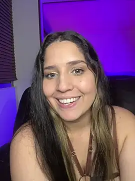 valentina jonnes1 online show from March 7, 2025, 7:41 am