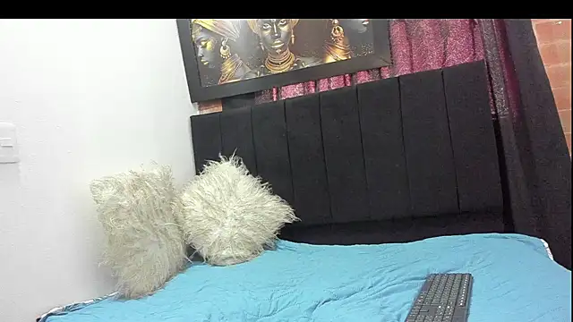 Snapshot of Evaaross_2345 chatting on February 12, 2025, 2:54 pm Evaaross 2345 online show from February 12, 2025, 2:54 pm