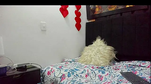 Snapshot of Evaaross_2345 chatting on March 21, 2025, 9:56 am Evaaross 2345 online show from March 21, 2025, 9:56 am