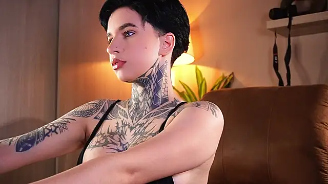 Snapshot of AliceShazaham_ chatting on July 21, 2026, 6:49 am AliceShazaham online show from July 21, 2026, 6:49 am