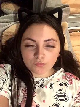 Snapshot of fairy365 chatting on December 5, 2024, 9:50 am fairy365 online show from December 5, 2024, 9:50 am