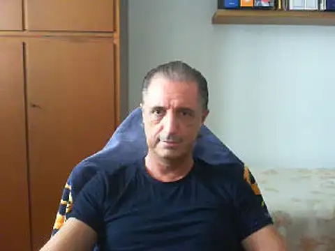 Snapshot of lliuk70mi chatting on September 22, 2025, 1:35 pm lliuk70mi online show from September 22, 2025, 1:35 pm