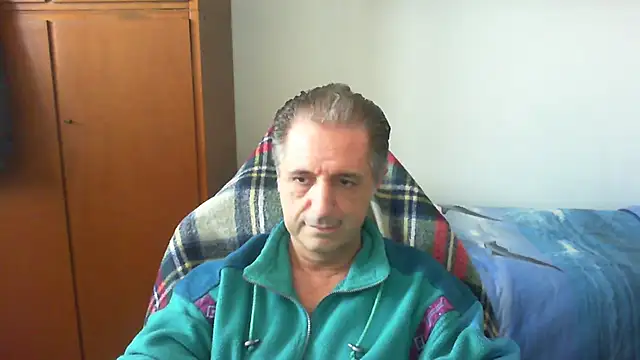 lliuk70mi online show from April 9, 2026, 12:43 pm