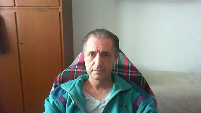lliuk70mi online show from April 28, 2026, 2:55 pm