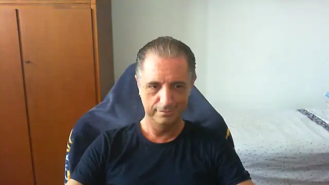 lliuk70mi online show from June 1, 2026, 12:07 pm