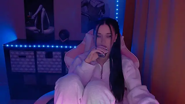 AlisaLink online show from February 28, 2025, 5:26 am