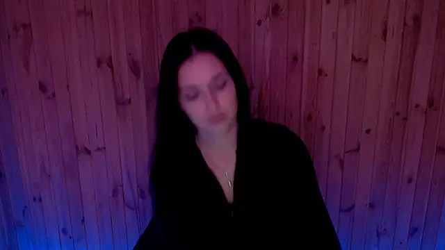 AlisaLink online show from September 19, 2025, 5:35 pm