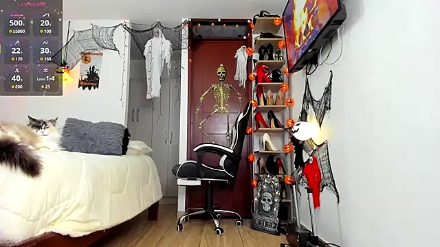 Snapshot of SophieBaker__ chatting on October 9, 2025, 2:42 am SophieBaker online show from October 9, 2025, 2:42 am