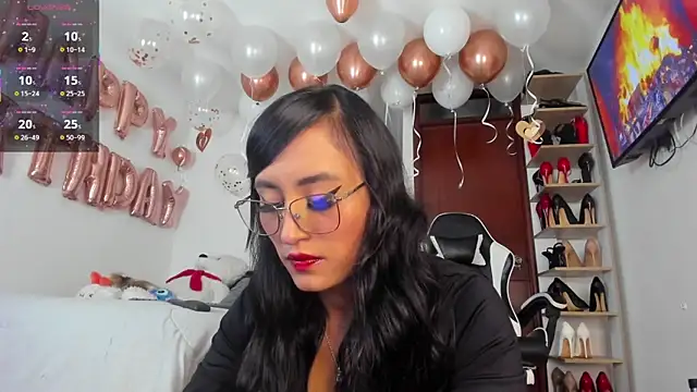 Snapshot of SophieBaker__ chatting on November 4, 2025, 1:27 am SophieBaker online show from November 4, 2025, 1:27 am