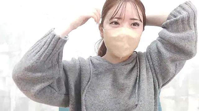 LOVE MOMO LOVE online show from December 12, 2024, 2:55 pm