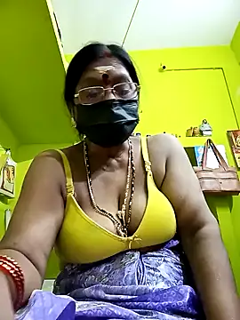 Snapshot of Tamil_yamuna_hindi chatting on February 6, 2025, 5:51 pm Tamil yamuna hindi online show from February 6, 2025, 5:51 pm