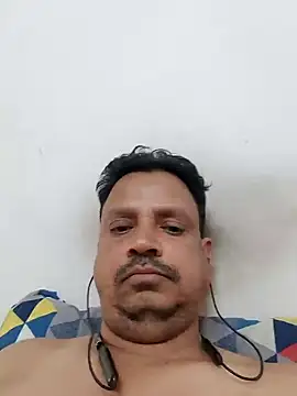 Snapshot of Raj1043 chatting on February 11, 2025, 9:09 am Raj1043 online show from February 11, 2025, 9:09 am