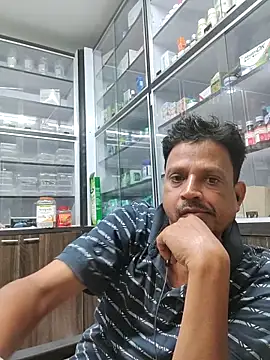 Raj1043 online show from May 11, 2026, 3:51 pm