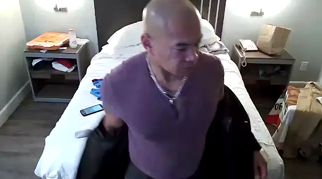 EatMyCake831 online show from January 11, 2025, 6:45 am