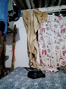 safira hot online show from April 19, 2026, 12:54 am