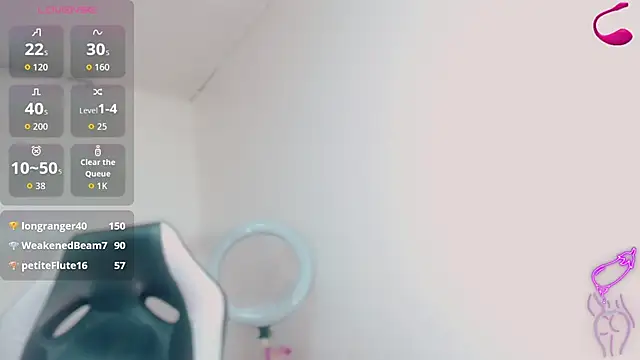 Snapshot of Oriana_braom chatting on May 7, 2026, 7:19 pm Oriana braom online show from May 7, 2026, 7:19 pm