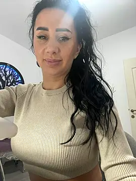 Snapshot of AnaRhodes chatting on March 18, 2025, 8:03 am AnaRhodes online show from March 18, 2025, 8:03 am