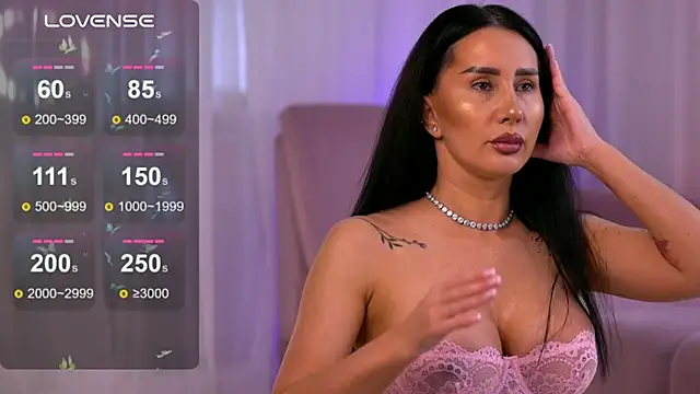 Snapshot of AnaRhodes chatting on October 17, 2025, 9:06 pm AnaRhodes online show from October 17, 2025, 9:06 pm