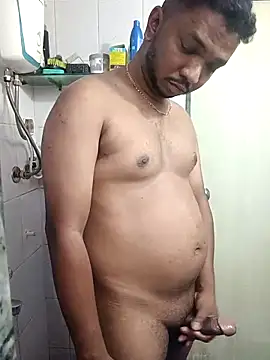 Snapshot of Mmm992170 chatting on March 3, 2025, 12:48 pm Mmm992170 online show from March 3, 2025, 12:48 pm