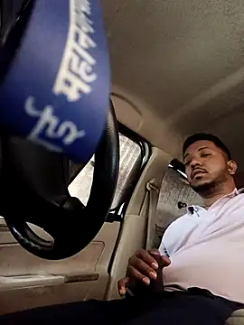 Snapshot of Mmm992170 chatting on March 7, 2025, 10:45 am Mmm992170 online show from March 7, 2025, 10:45 am