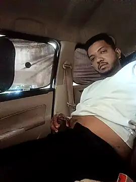 Snapshot of Mmm992170 chatting on October 11, 2025, 7:29 am Mmm992170 online show from October 11, 2025, 7:29 am