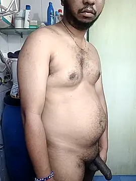 Snapshot of Mmm992170 chatting on October 20, 2025, 4:57 am Mmm992170 online show from October 20, 2025, 4:57 am