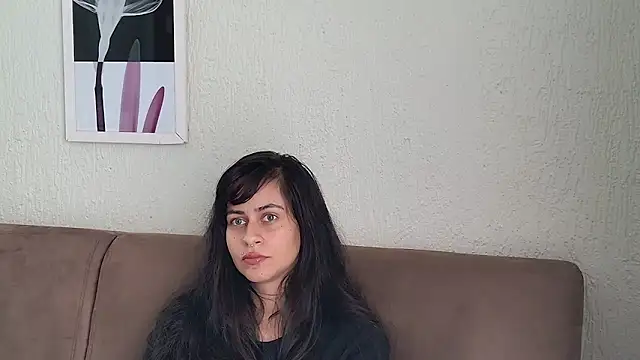 Snapshot of Blue_butterfly chatting on February 1, 2025, 2:24 pm Blue butterfly online show from February 1, 2025, 2:24 pm