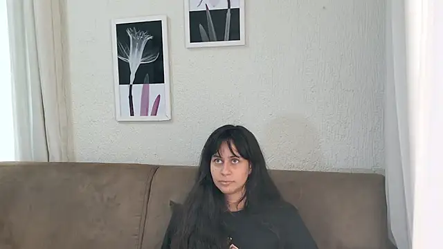 Snapshot of Blue_butterfly chatting on March 22, 2025, 8:48 pm Blue butterfly online show from March 22, 2025, 8:48 pm