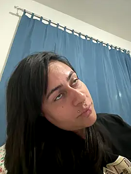 Snapshot of Blue_butterfly chatting on September 29, 2025, 11:53 pm Blue butterfly online show from September 29, 2025, 11:53 pm