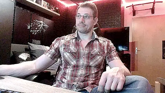 dreamwallker21 online show from April 21, 2026, 6:55 pm