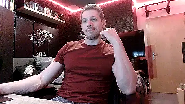 dreamwallker21 online show from April 23, 2026, 8:11 pm