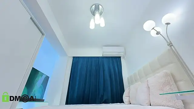 ScarlettAndTom online show from October 3, 2025, 8:06 pm