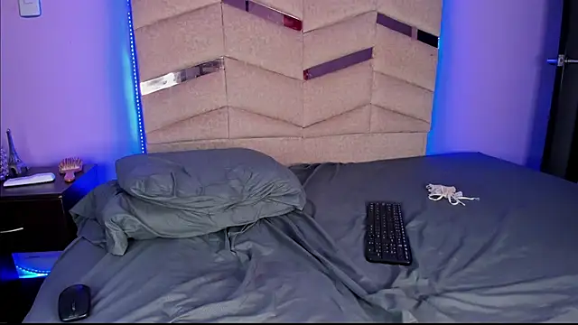 Eterea blow online show from March 18, 2025, 8:58 am