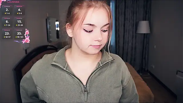 ZaraCreedon online show from September 26, 2025, 5:11 am