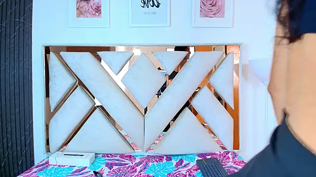 Alison Chan  online show from October 16, 2025, 2:07 pm