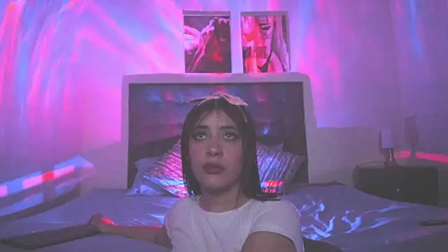 RileySkye online show from January 20, 2025, 2:43 am