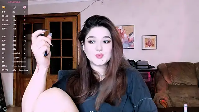 Snapshot of July_Slowdive chatting on March 2, 2025, 11:50 am July Slowdive online show from March 2, 2025, 11:50 am