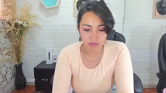 Aisha 09 online show from February 21, 2025, 6:37 pm