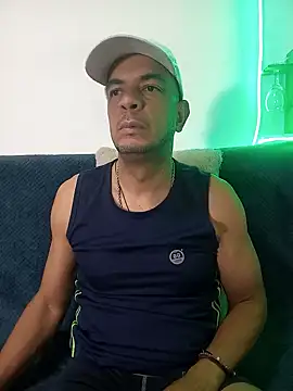 latinmartin73 online show from March 15, 2025, 2:35 am